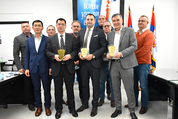 ����ͭ�ٻ񲨶������쾭��Т˳��