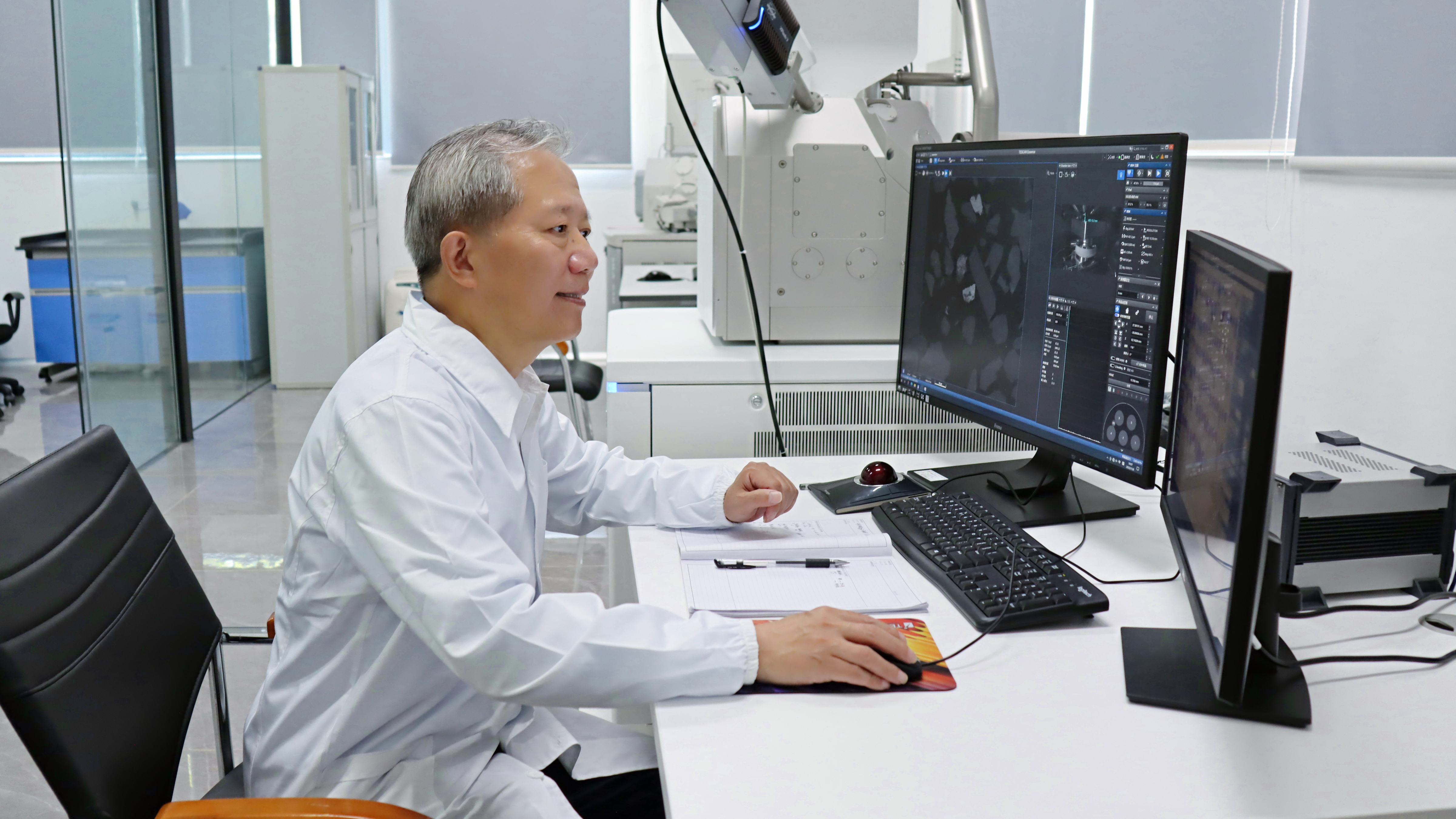 ղķ˹��������˹��ӭ����λ�й�ѧ�ߣ�PA�콢��(�й���)���ſ�ҵ����ϲ�����ұ�����߽�